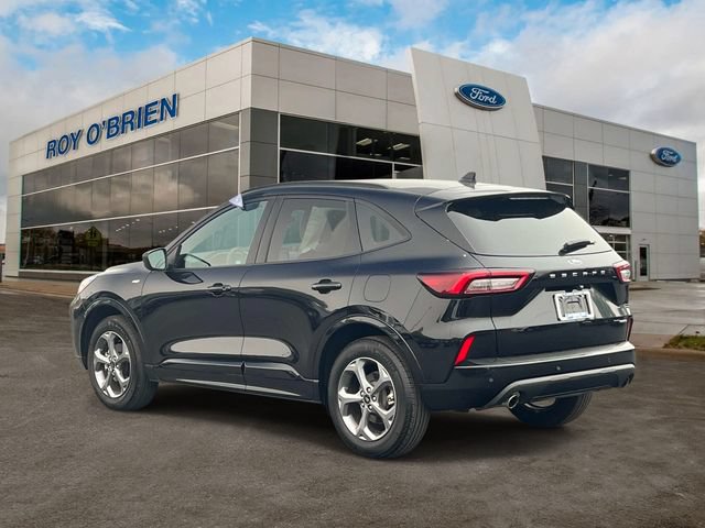 Certified 2024 Ford Escape ST-Line w/ Tech Pack #1 AWD/4WD image 3