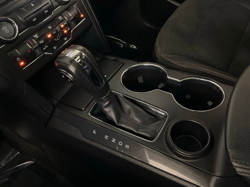 Certified 2018 Ford Explorer XLT w/ Equipment Group 202A image 18