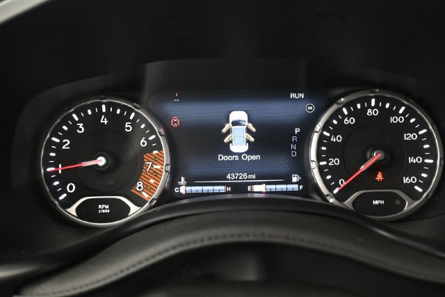 Used 2023 Jeep Renegade Trailhawk AWD/4WD image 11