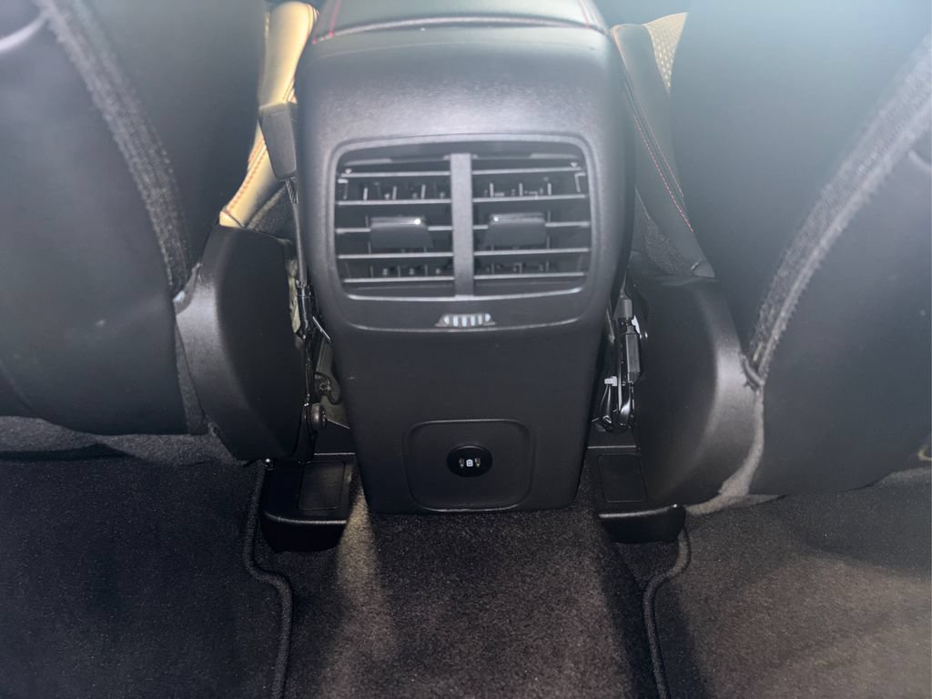 Certified 2025 Ford Escape ST-Line AWD/4WD image 30