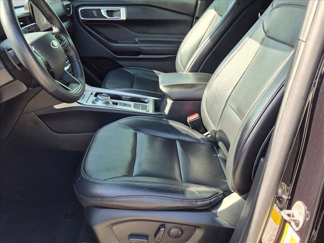Certified 2020 Ford Explorer XLT w/ Equipment Group 202A RWD image 15