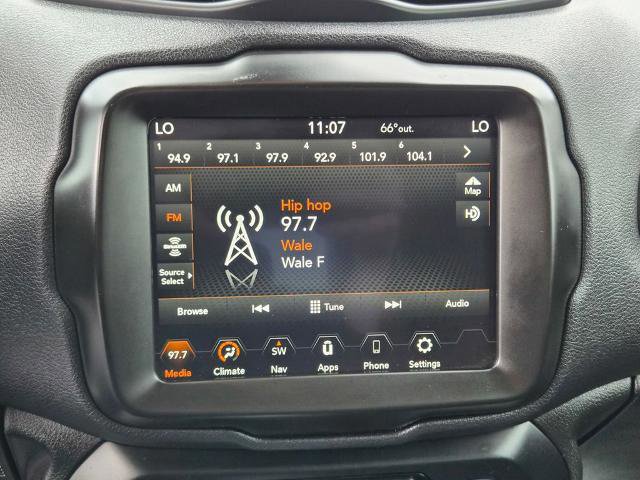 Used 2023 Jeep Renegade Latitude image 16