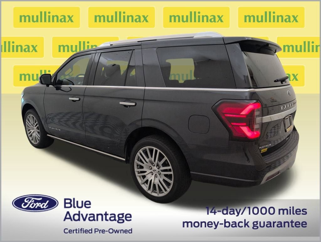 Certified 2023 Ford Expedition Platinum image 3