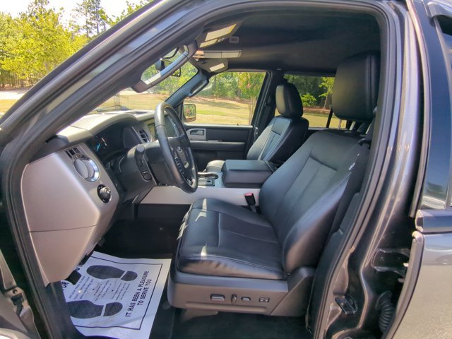 Certified 2017 Ford Expedition XLT w/ Equipment Group 202A AWD/4WD image 14