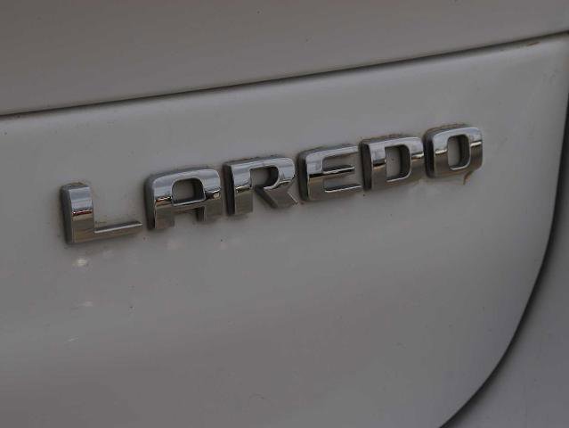 Used 2023 Jeep Grand Cherokee L Laredo image 14