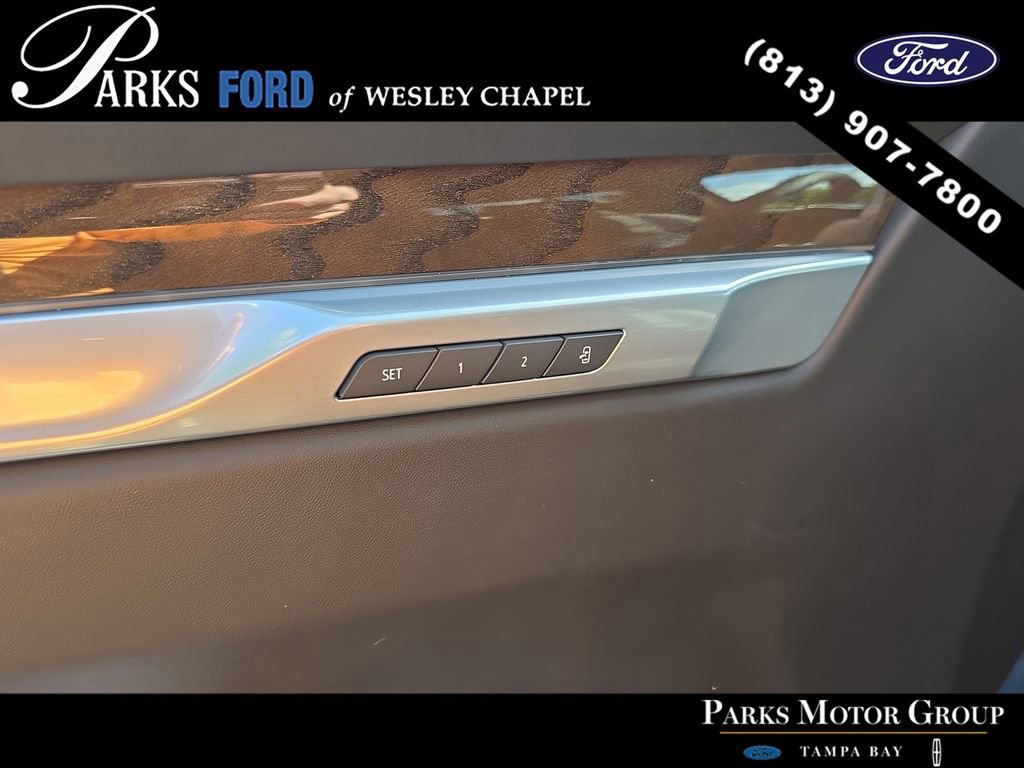 Used 2025 Cadillac Escalade ESV Sport Platinum w/ LPO, ONYX Package image 19