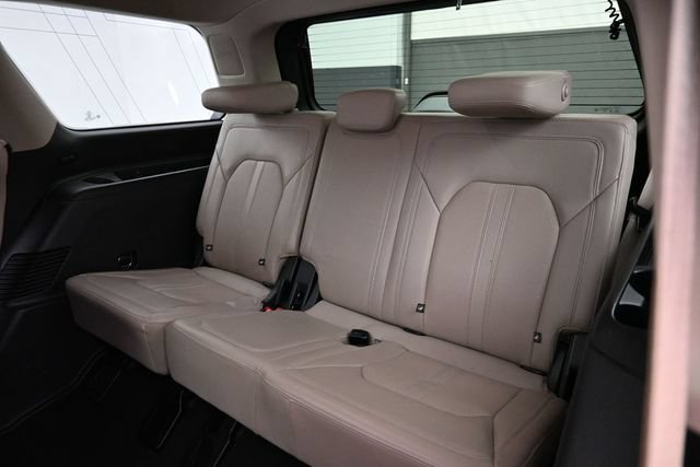 Certified 2024 Ford Expedition Limited RWD image 28