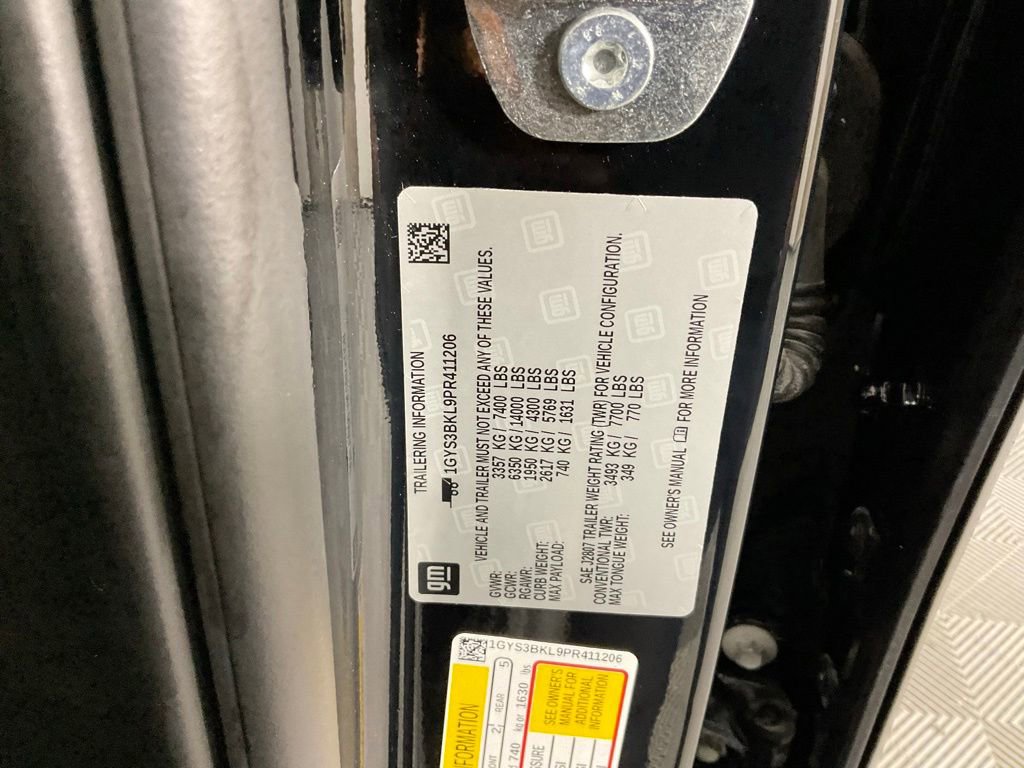 Used 2023 Cadillac Escalade Premium Luxury RWD image 29