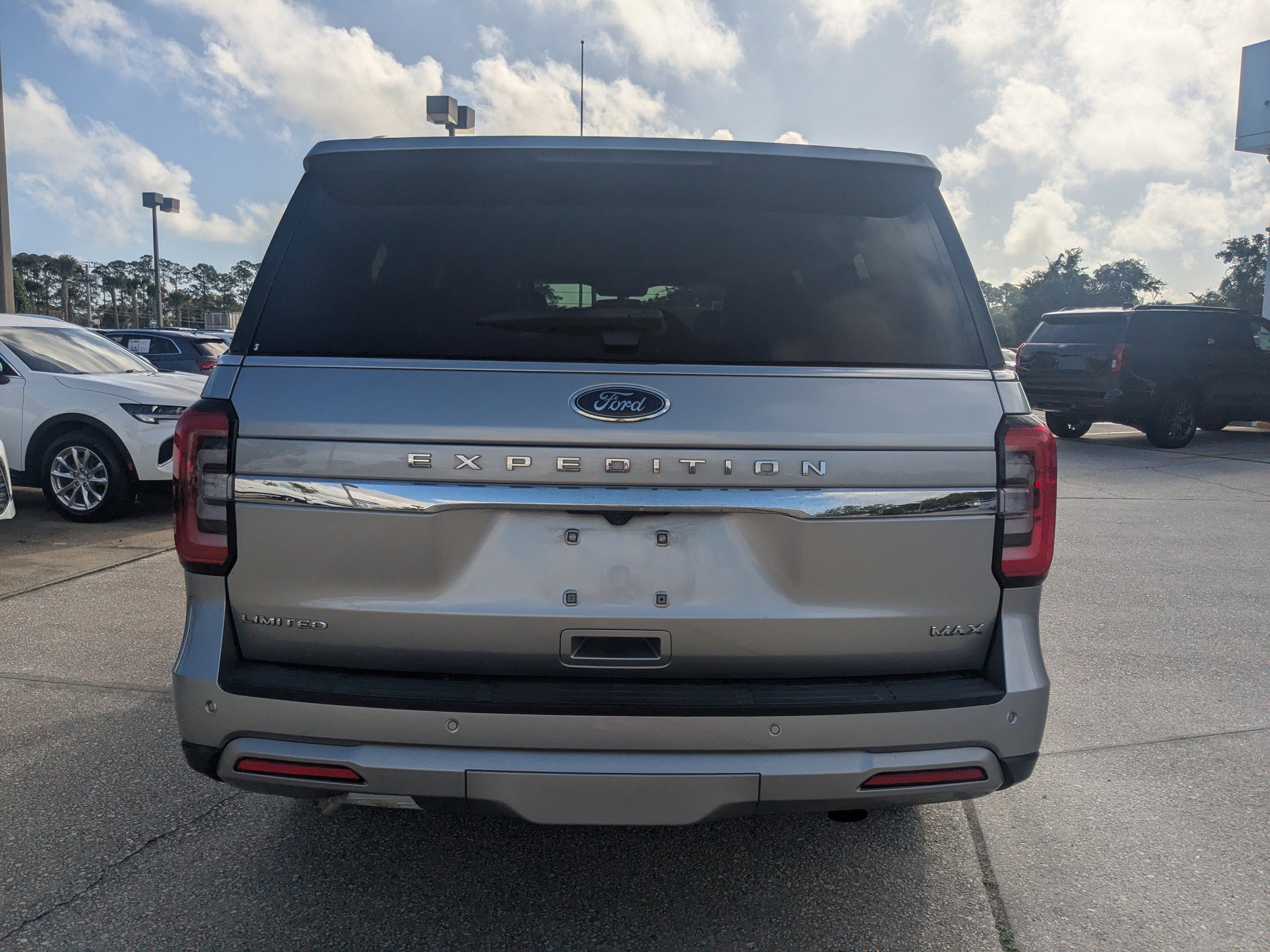 Certified 2024 Ford Expedition Max Limited image 4