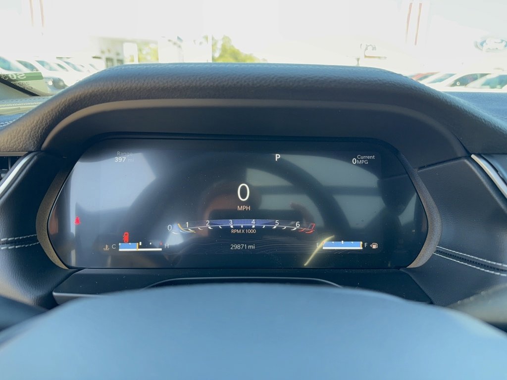 Used 2023 Jeep Grand Cherokee L Limited w/ Luxury Tech Group II image 18