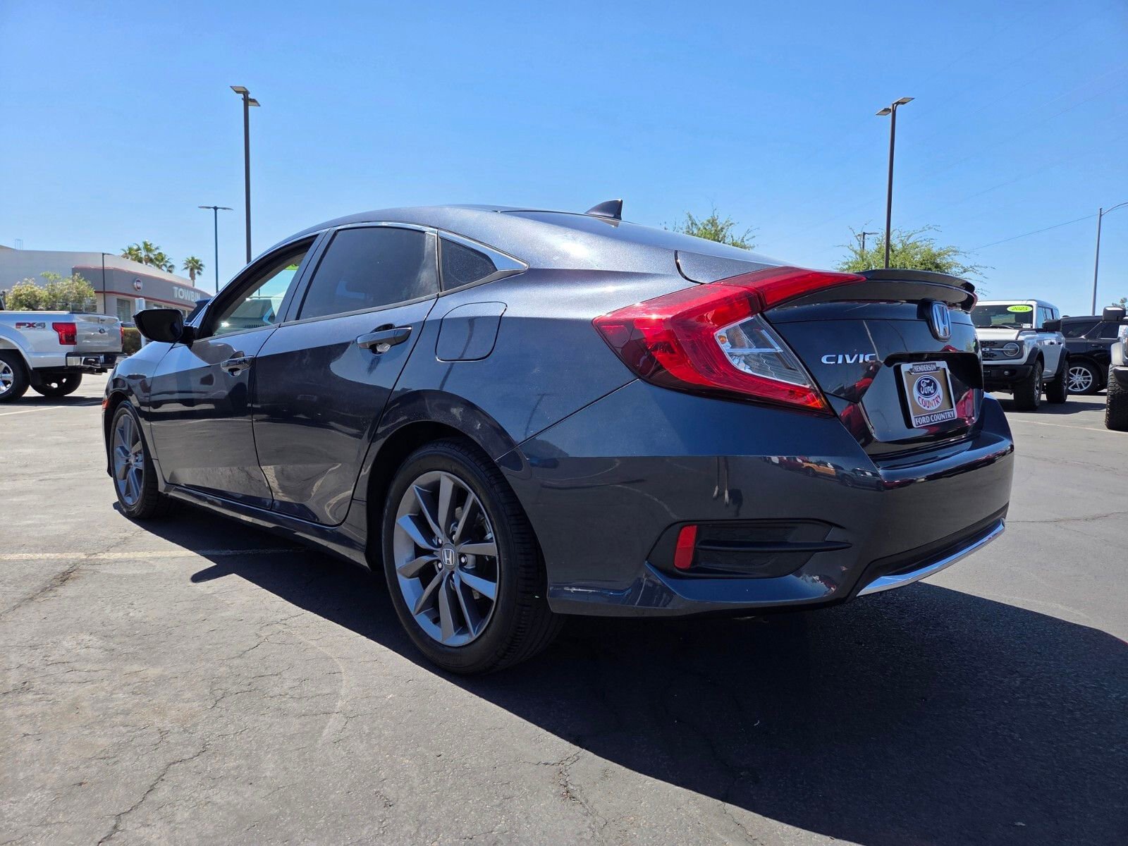 Used 2019 Honda Civic EX image 4