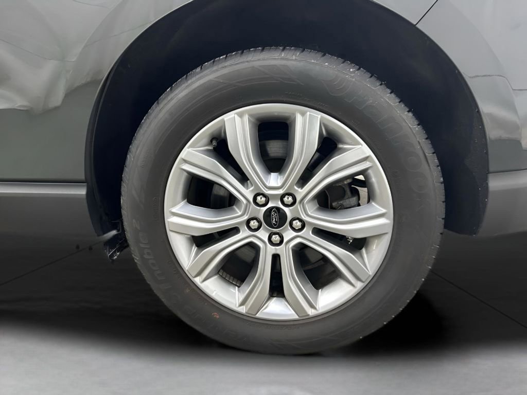 Certified 2024 Ford Edge Titanium image 13