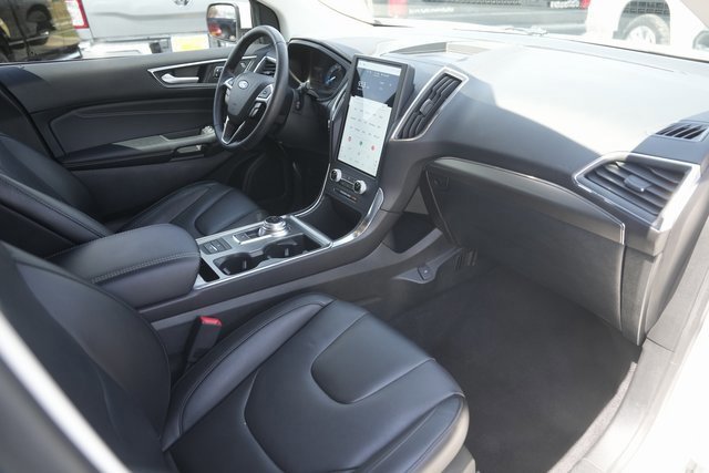 Certified 2022 Ford Edge Titanium image 17