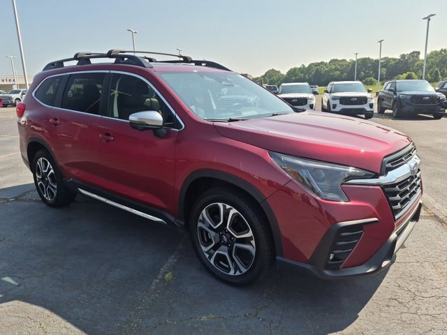 Used 2023 Subaru Ascent Limited w/ Technology Package AWD/4WD image 2