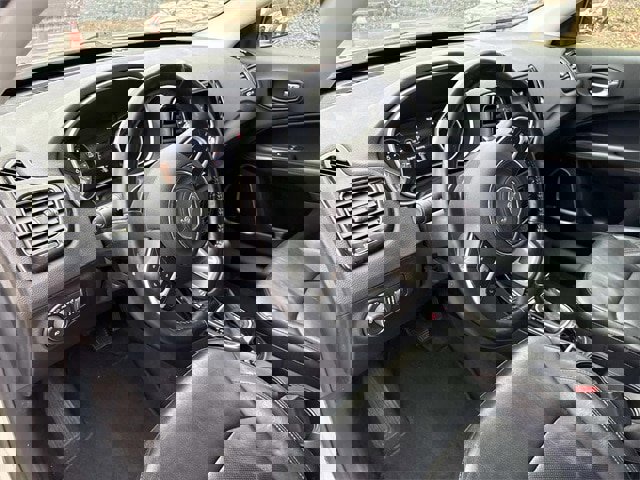 Used 2018 Jeep Compass Limited w/ Navigation Group image 28