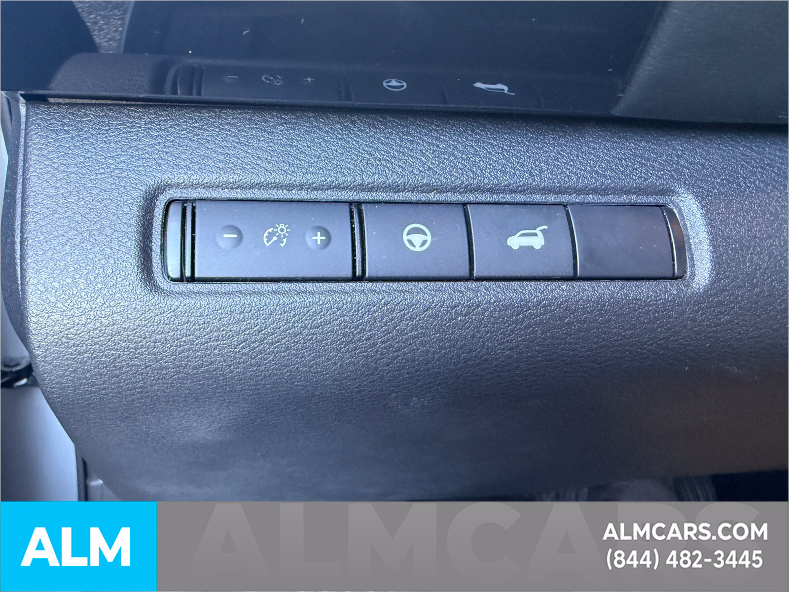 Used 2025 Nissan Pathfinder SV FWD image 26