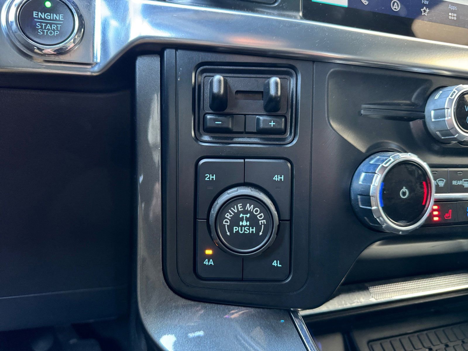 Certified 2023 Ford F150 Lariat w/ Equipment Group 502A High image 26