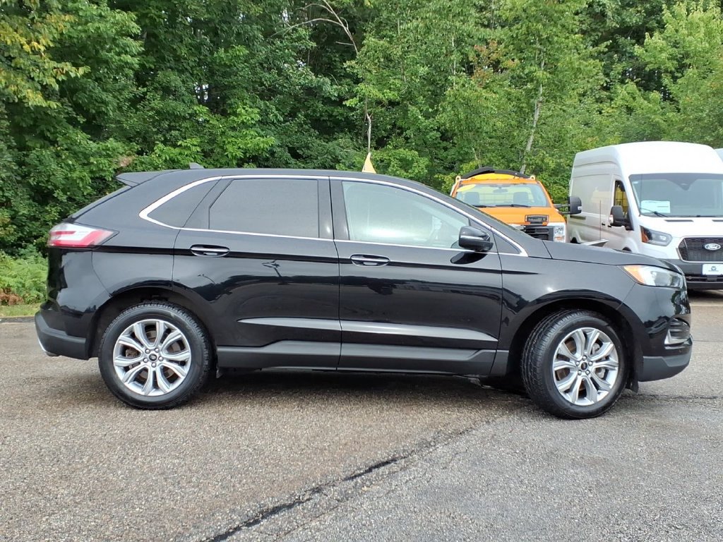 Certified 2024 Ford Edge Titanium AWD/4WD image 3