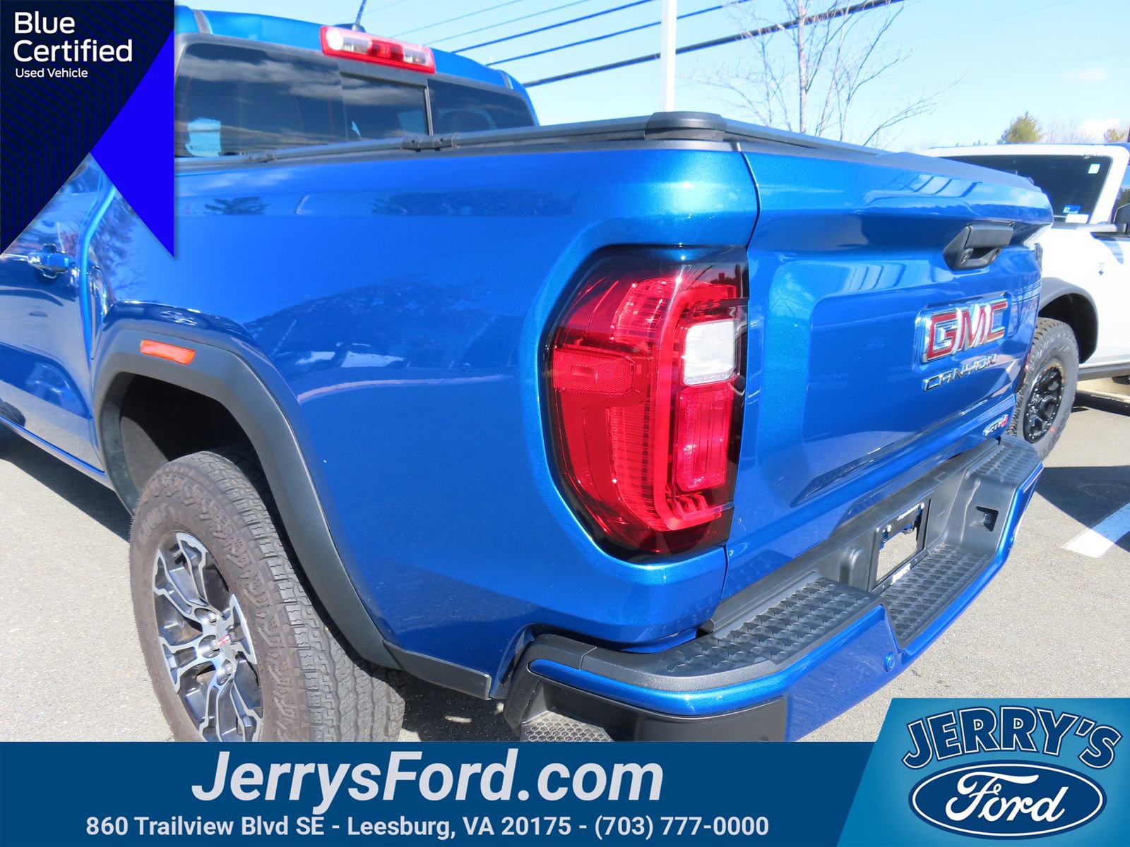 Used 2023 GMC Canyon AT4 w/ AT4 Premium Package AWD/4WD image 11