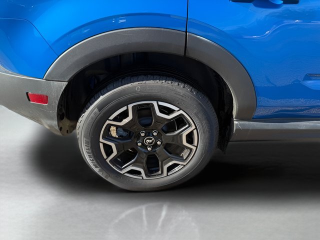 Certified 2025 Ford Bronco Sport Outer Banks w/ Outer Banks Tech Package+ AWD/4WD image 30