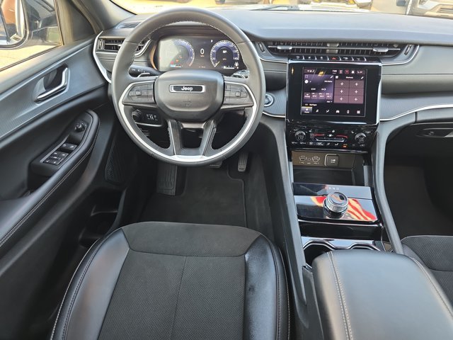 Used 2023 Jeep Grand Cherokee L Laredo AWD/4WD image 13