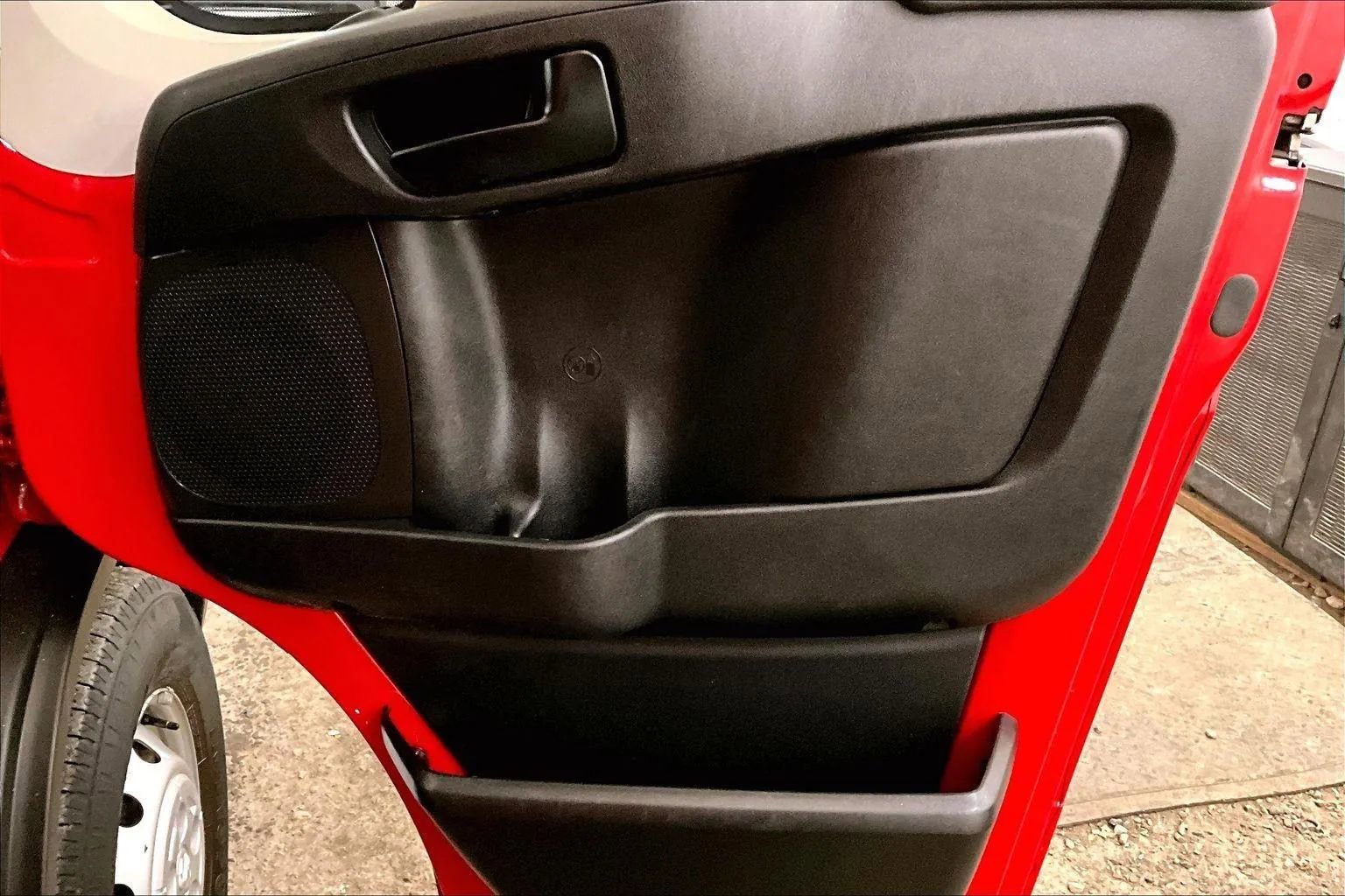 Used 2022 RAM ProMaster 2500 w/ Lane Management Group image 23