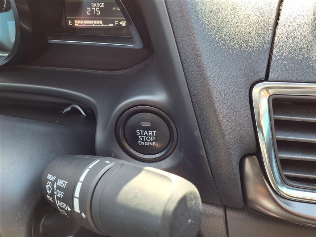 Used 2018 MAZDA MAZDA3 Grand Touring image 11