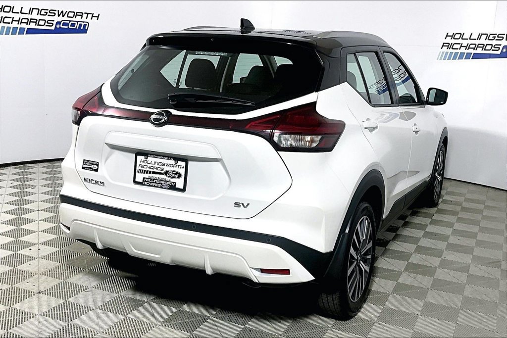 Used 2024 Nissan Kicks SV FWD image 9