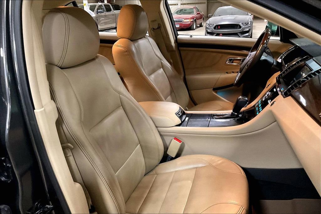 Certified 2017 Ford Taurus Limited image 9