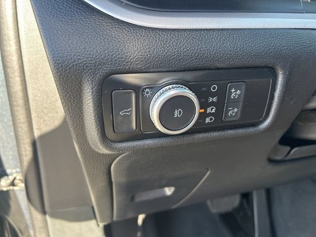 Certified 2022 Ford Explorer XLT w/ Equipment Group 202A AWD/4WD image 14