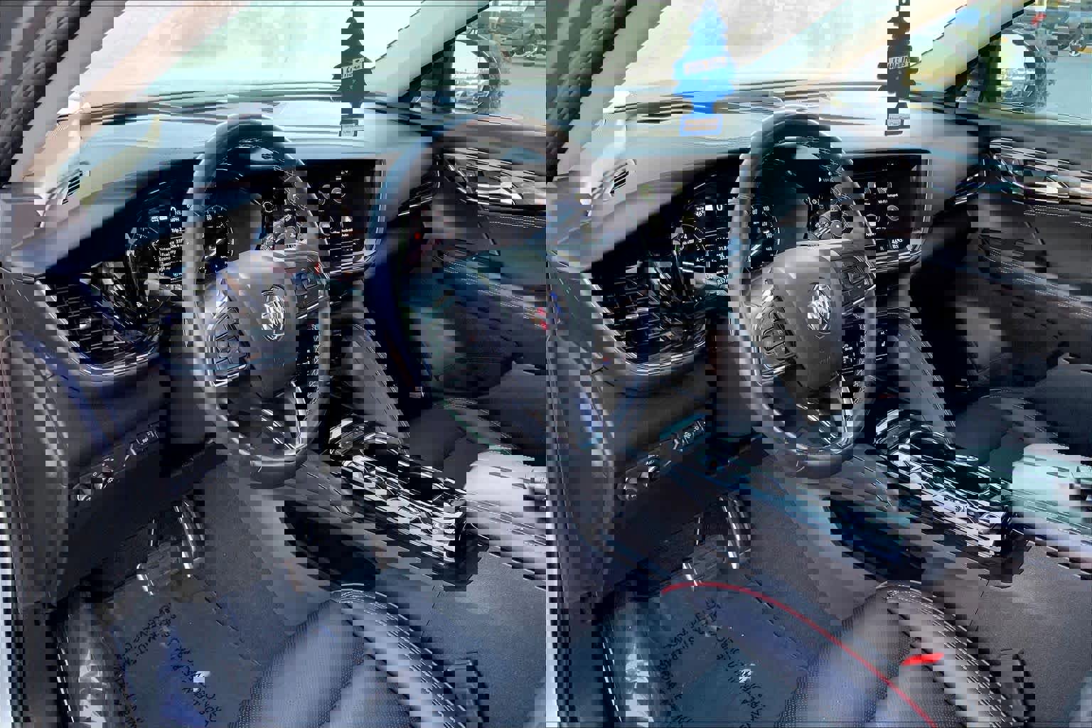 Used 2023 Buick Envision Essence w/ Technology Package I image 18