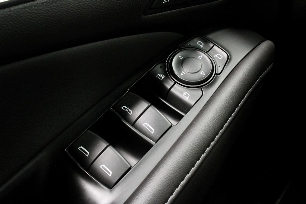 Used 2023 Buick Enclave Avenir w/ Avenir Technology Package AWD/4WD image 26