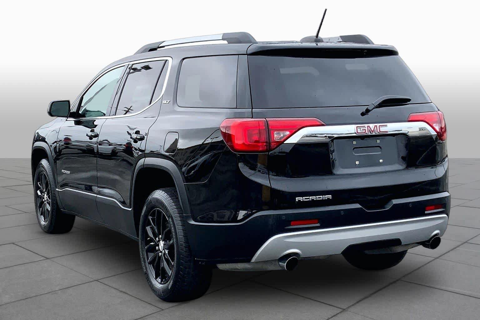 Used 2019 GMC Acadia SLT w/ LPO, Floor Liner Package FWD image 12