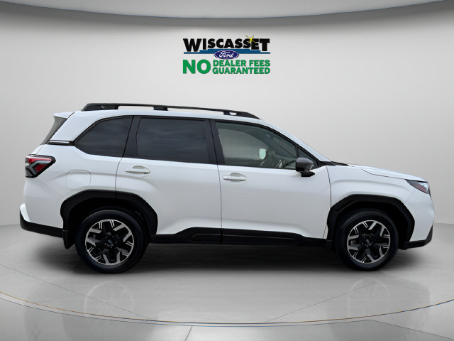 Used 2025 Subaru Forester Premium AWD/4WD image 6