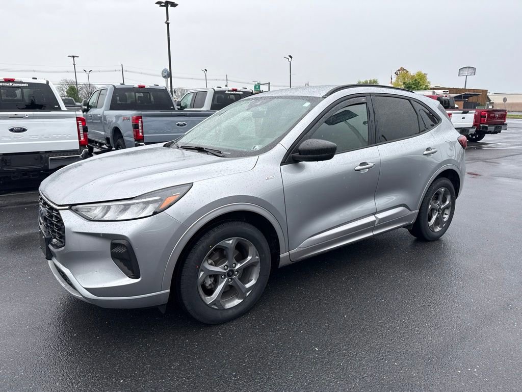 Certified 2023 Ford Escape ST-Line w/ Tech Pack #1 AWD/4WD image 2