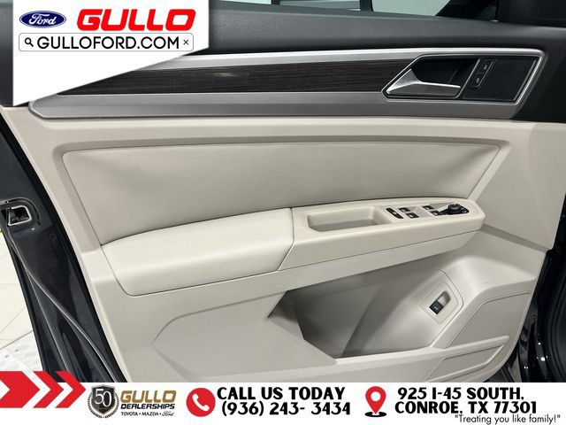 Used 2018 Volkswagen Atlas SE w/ R-Line Package FWD image 19