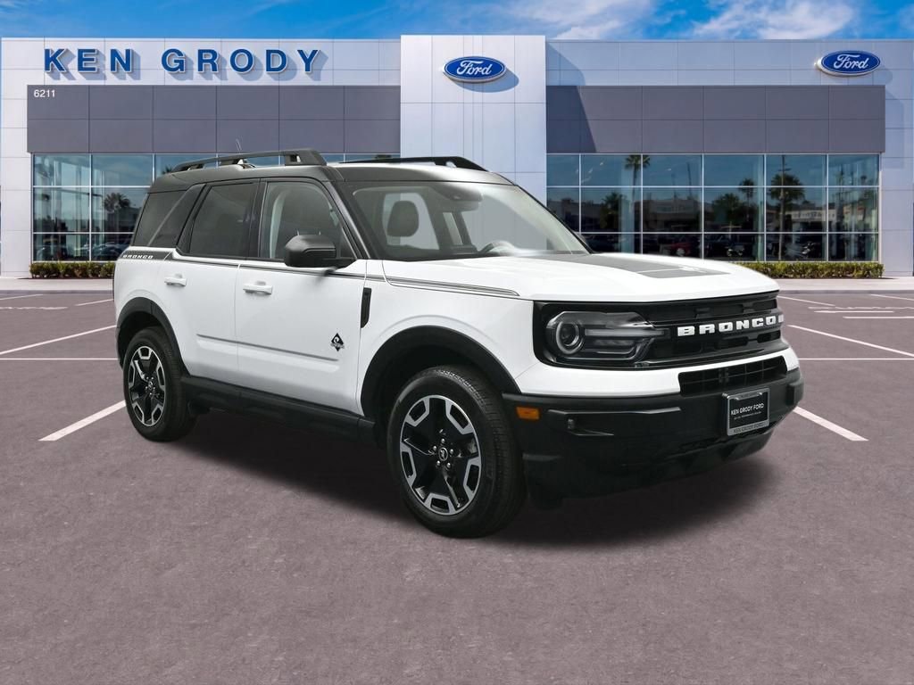 Certified 2024 Ford Bronco Sport Outer Banks w/ Topo Graphic Package