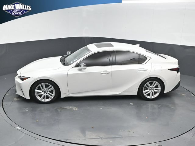 Used 2021 Lexus IS 300 w/ Comfort Package RWD image 12