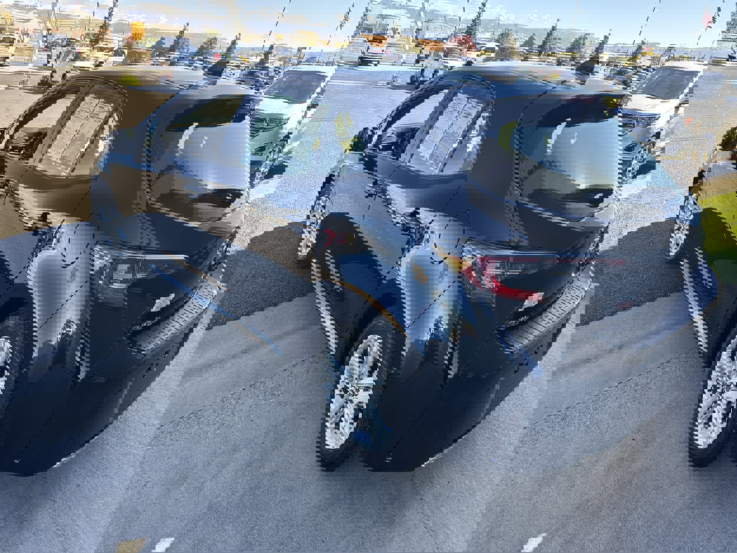 Used 2020 Toyota Corolla SE image 3