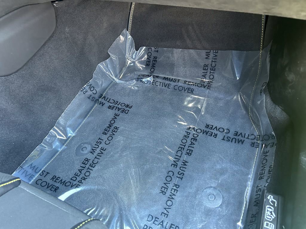 Used 2021 Chevrolet Corvette Stingray Premium Cpe w/ Z51 Performance Package image 18