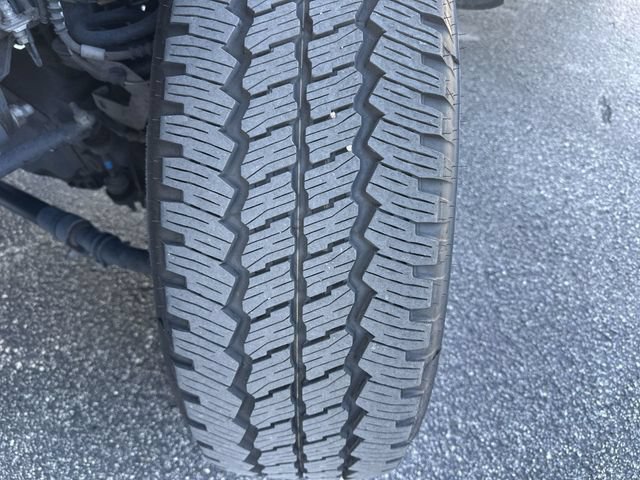 Certified 2024 Ford F250 Platinum w/ FX4 Off-Road Package AWD/4WD image 11