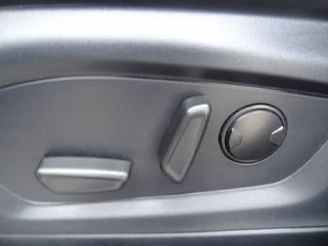 Certified 2025 Ford Explorer ST-Line AWD/4WD image 7