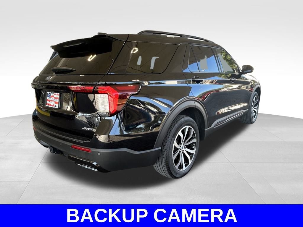 Certified 2025 Ford Explorer ST-Line image 3