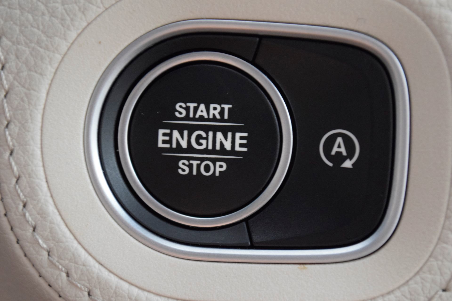 Used 2025 Mercedes-Benz GLE 450 4MATIC Coupe image 15