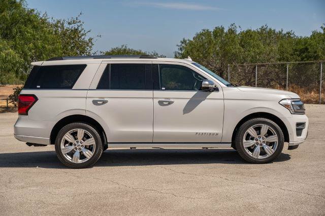 Certified 2024 Ford Expedition Platinum RWD image 9