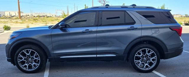 Certified 2025 Ford Explorer Platinum w/ Ultimate Package AWD/4WD image 2