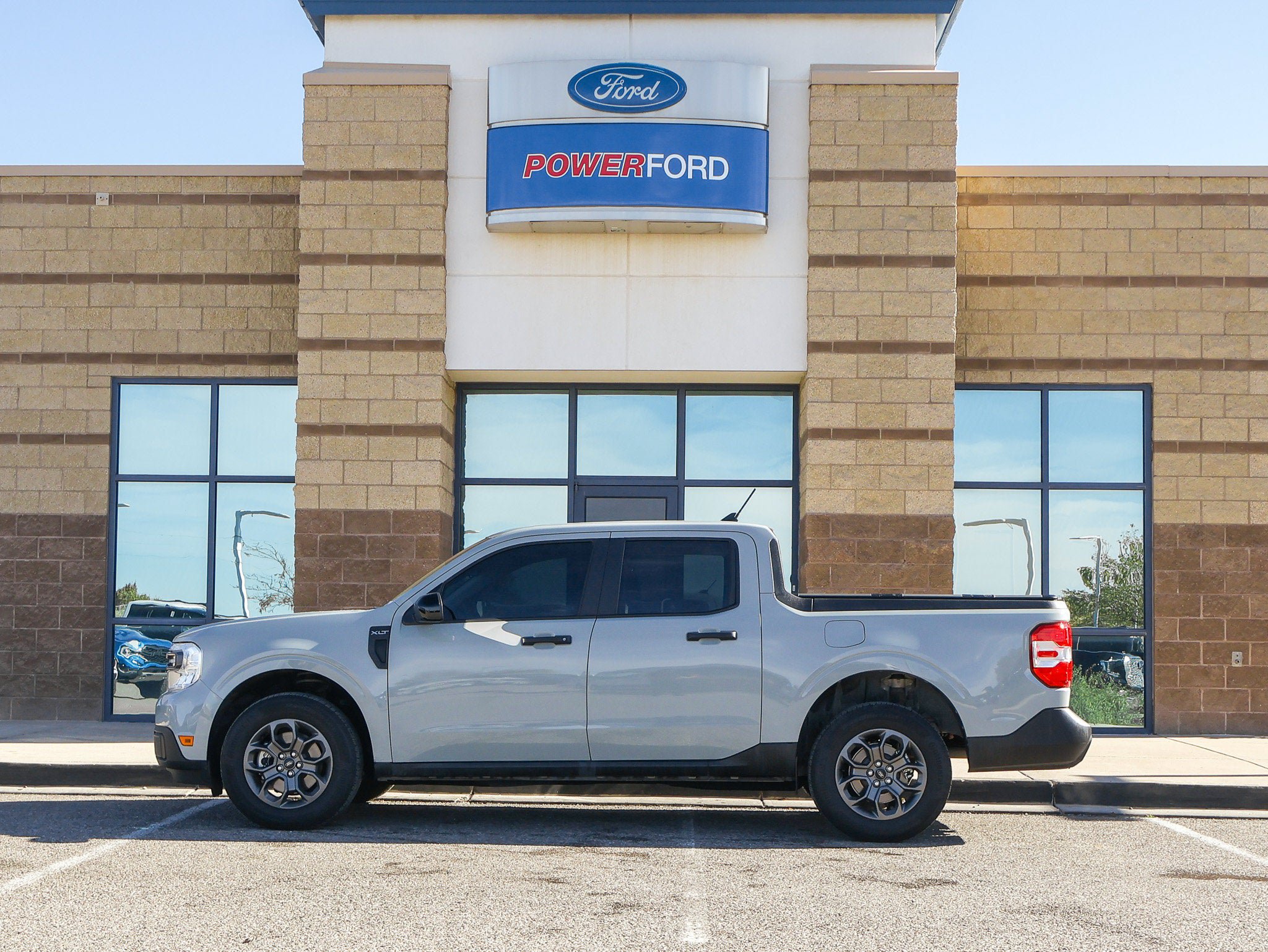 Certified 2024 Ford Maverick XLT w/ XLT Luxury Package FWD image 9