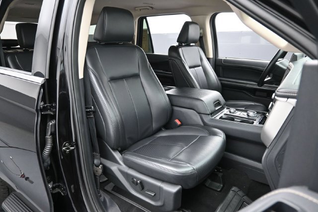 Certified 2024 Ford Expedition XLT AWD/4WD image 32