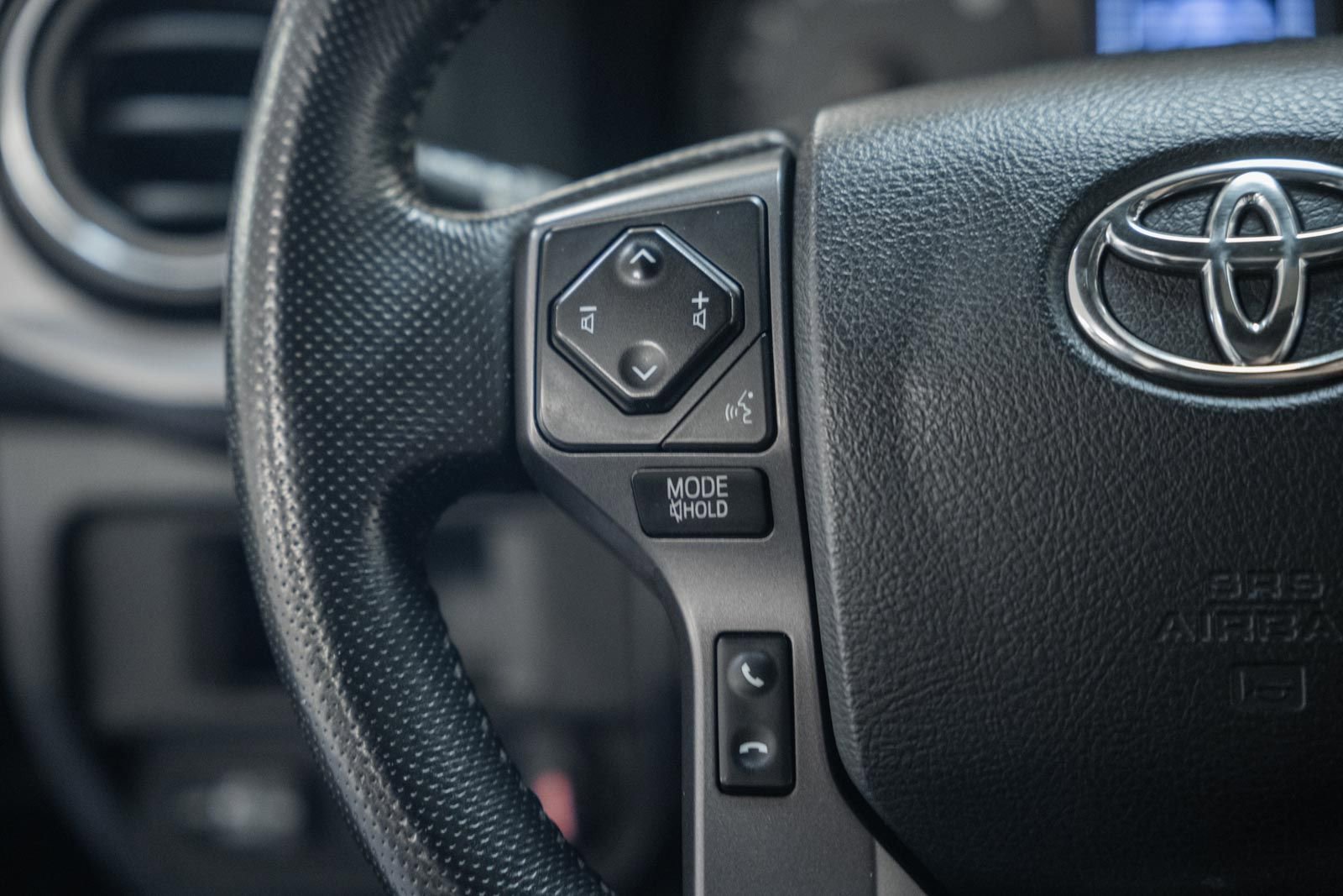 Used 2019 Toyota Tacoma TRD Sport image 30