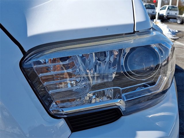 Used 2018 Toyota Tacoma TRD Off-Road image 9